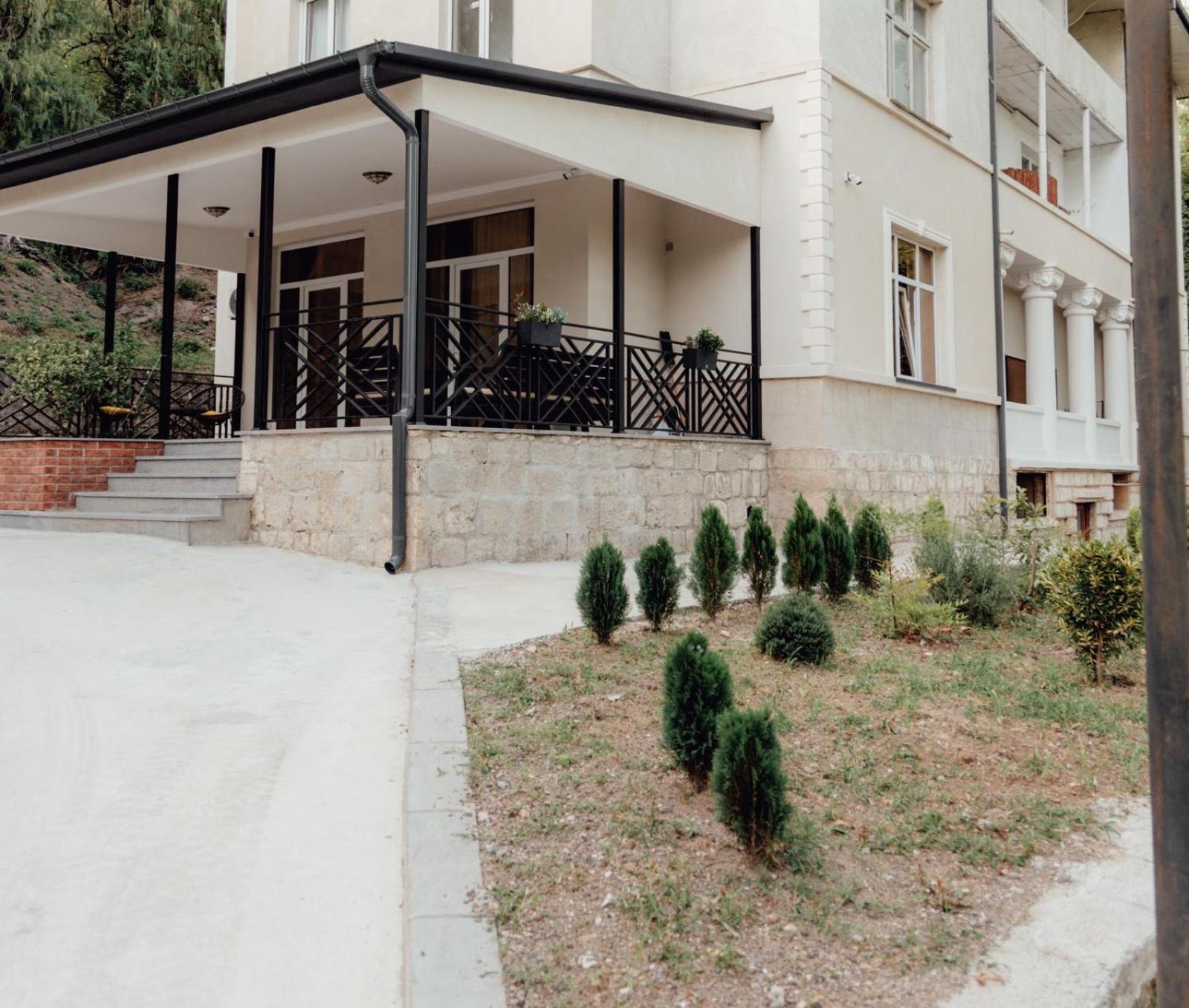 Tskaltubo Apartments Exterior photo